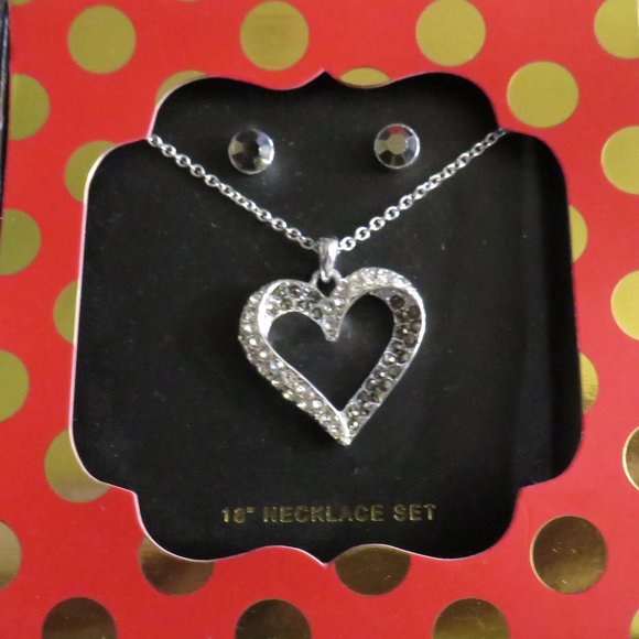 Silver Tone CZ Heart Necklace And Stud Earring Gift Box Set - Picture 2 of 3